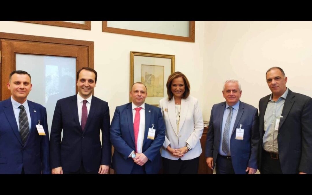 Συνάντηση – “πυξίδα εξελίξεων” – ΠΟΜΕΝΣ με την Πρόεδρο της Διαρκούς Επιτροπής Εξωτερικών και Άμυνας κ. Ντόρα Μπακογιάννη.