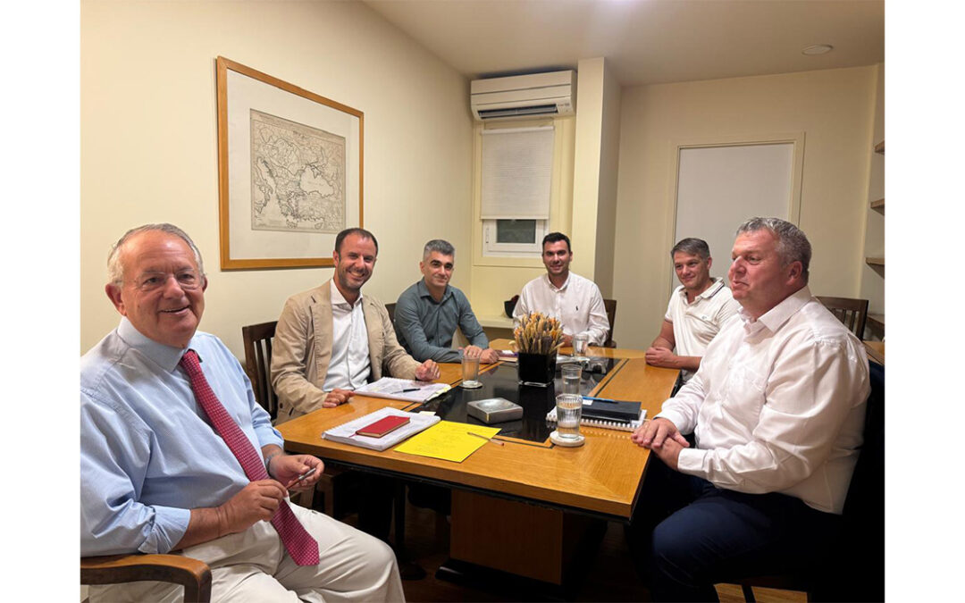 ΠΟΜΕΝΣ και Συνταγματολόγος κ. Νικ. Αλιβιζάτος σε θεσμικό διάλογο για το μέλλον και τη σταδιοδρομία των συναδέλφων μας.